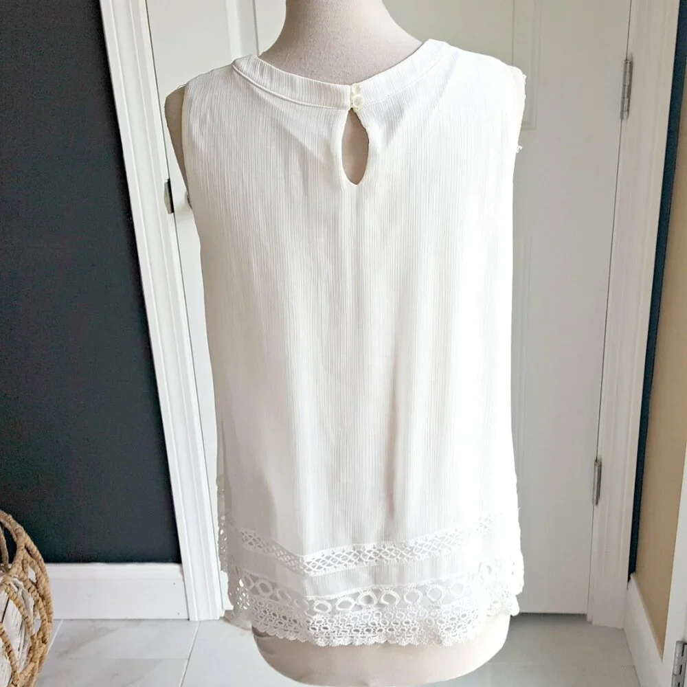 NWOT! BOHO Lace EMBELLISHED BLOUSE SZ L